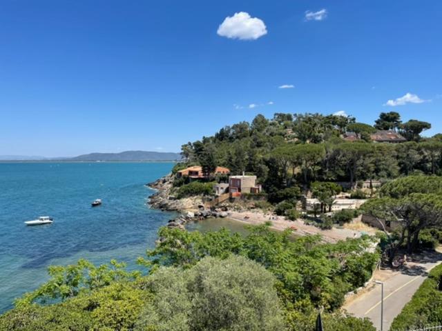 Appartamento "Casa Girasole" Con Accesso Diretto Alla Spiaggia Porto Santo Stefano  Bagian luar foto